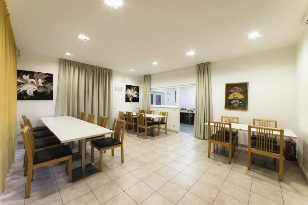 ristorante a bolzano pizzeria a bolzano_DSC2686 Ristorante Pizzeria a Bolzano svg+xml;charset=utf