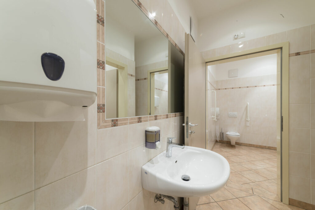 ristorante a bolzano pizzeria a bolzano_DSC2691 Ristorante Pizzeria a Bolzano svg+xml;charset=utf