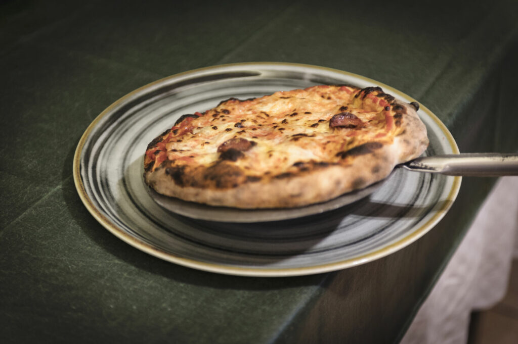 ristorante a bolzano pizzeria a bolzano_DSC7017 Ristorante Pizzeria a Bolzano svg+xml;charset=utf